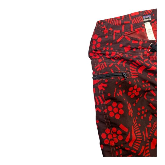 Patagonia Wavefarer Board Shorts Black Red Men's Beach Swim Trunks 33 - Picture 4 of 8